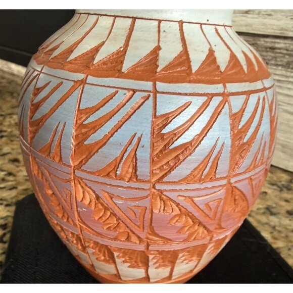 Navajo Art Pottery Vase Terracotta Etched Vintage 6” - Picture 5 of 9